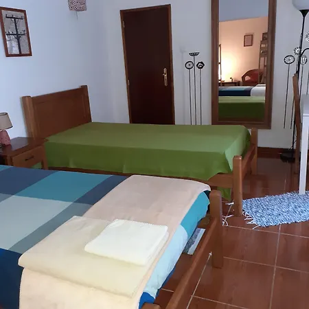 Casa Da Tauria Affittacamere Atouguia Da Baleia